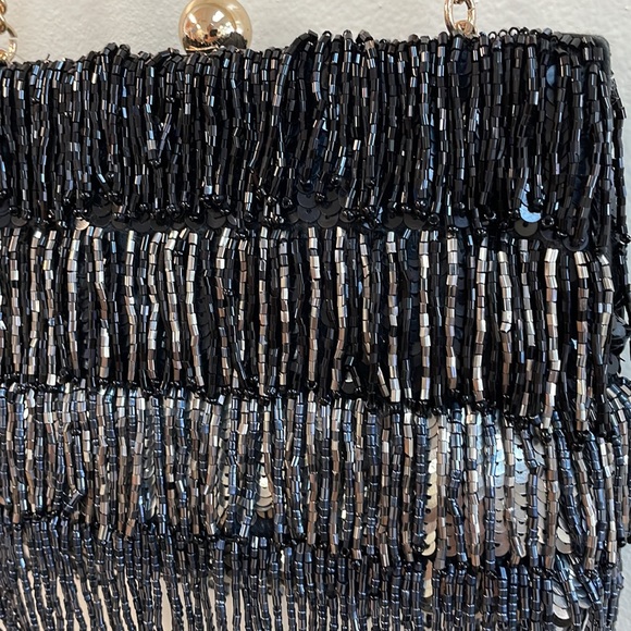 New Anthropologie Fringe Element Clutch!!🔥🔥🔥 - Picture 11 of 15